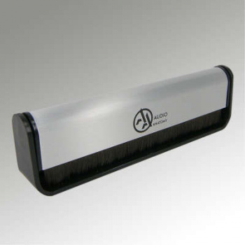carbon_fiber_brush_classic_-_audio_anatomy